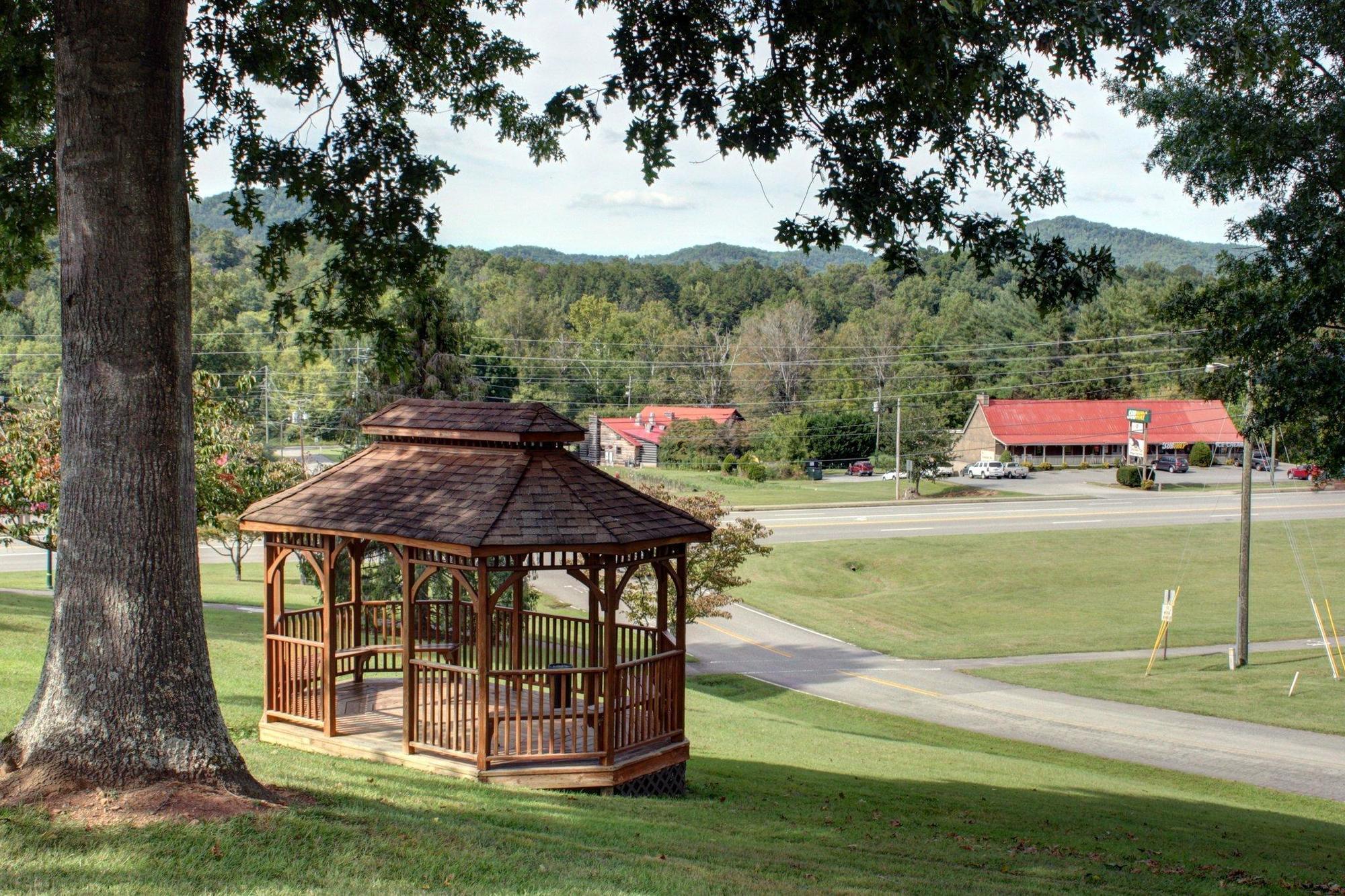 Highland Manor Inn Townsend Exterior photo